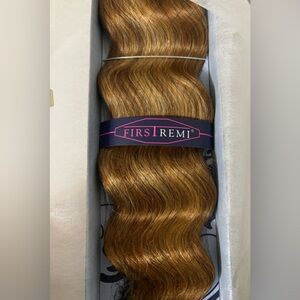 BOBBI BOSS First Remi Premium Human Hair,  Classic Wave Remi 12" • P27/30, NEW